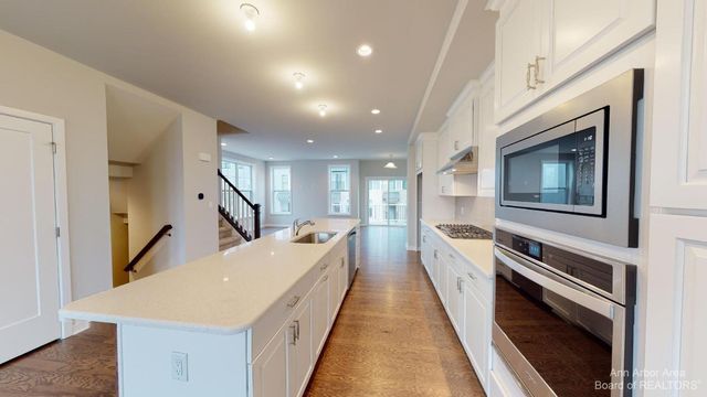 2907 Corston Road, Ann Arbor, MI 48105