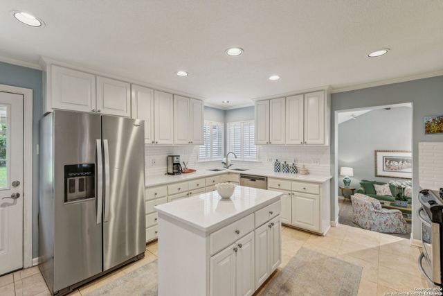 106 MORNINGSIDE DR, Terrell Hills, TX 78209