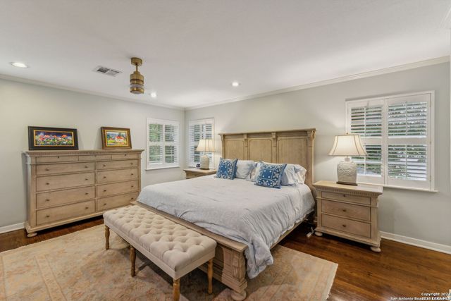 106 MORNINGSIDE DR, Terrell Hills, TX 78209