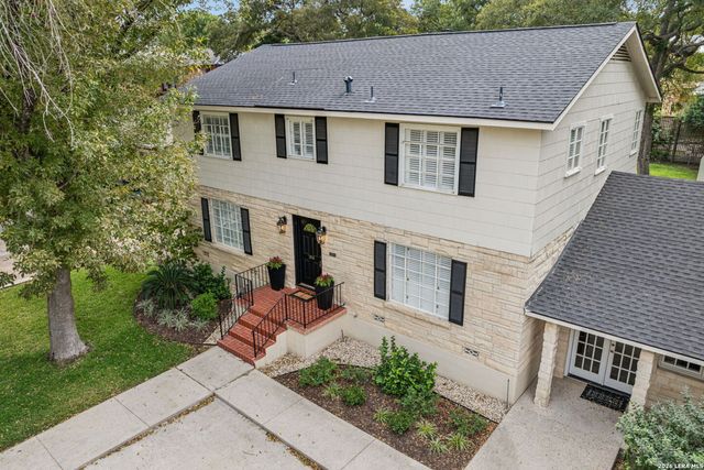 106 MORNINGSIDE DR, Terrell Hills, TX 78209