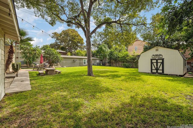 106 MORNINGSIDE DR, Terrell Hills, TX 78209