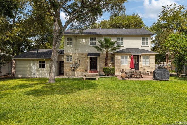 106 MORNINGSIDE DR, Terrell Hills, TX 78209