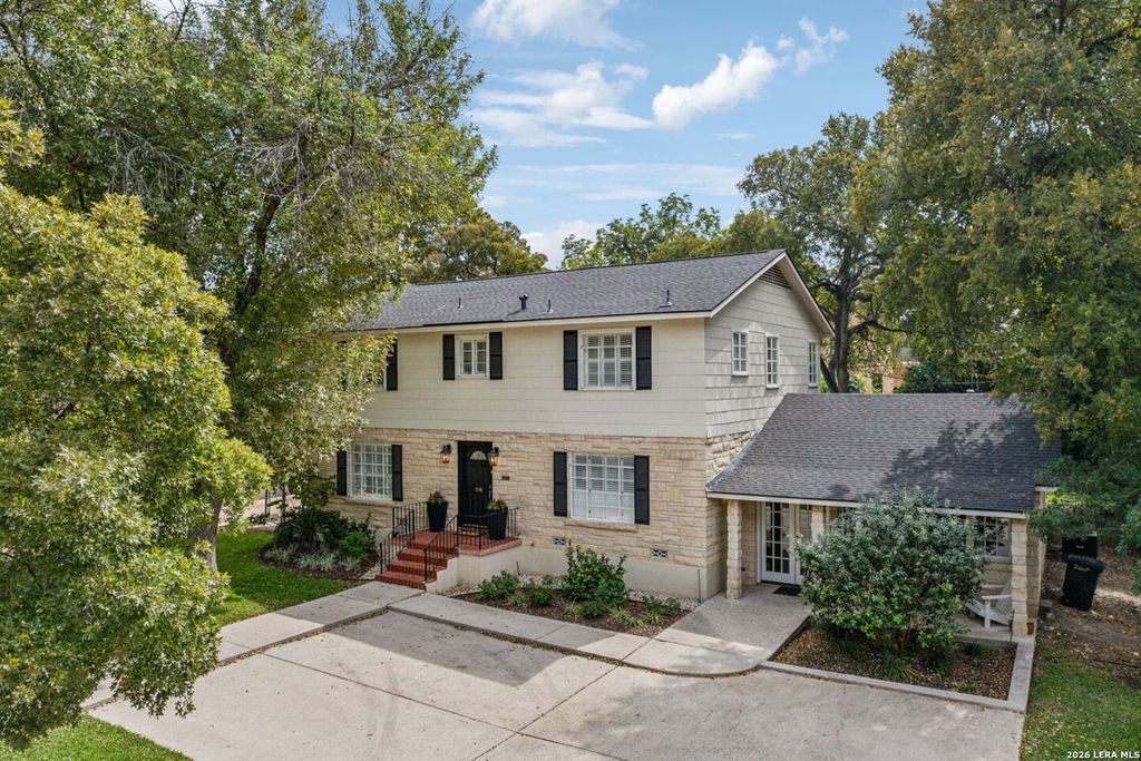 106 MORNINGSIDE DR, Terrell Hills, TX 78209