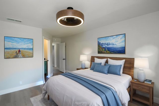 892 River Bluff Dr, Oakdale, CA 95361