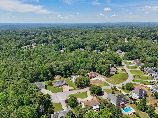 5492 Twin Oak Drive, Douglasville, GA 30135