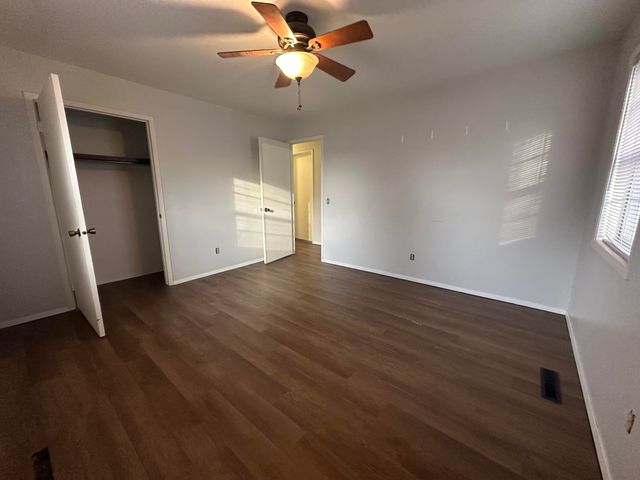 717 Hillcrest Avenue, Nixa, MO 65714