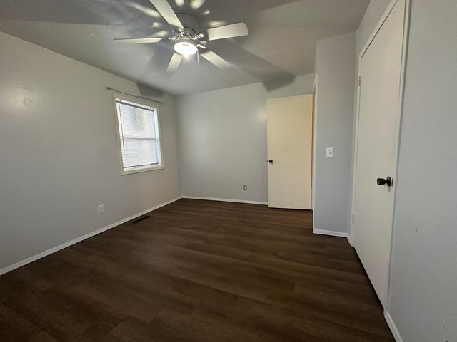 717 Hillcrest Avenue, Nixa, MO 65714