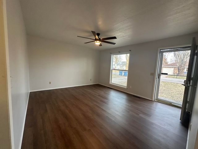 717 Hillcrest Avenue, Nixa, MO 65714