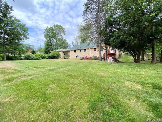 98 Ludlam Road, Monroe, NY 10950