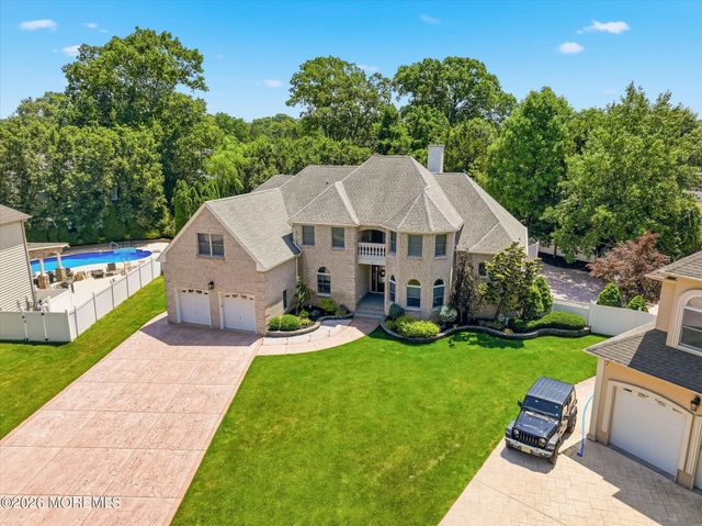 756 Opatut Court, Toms River, NJ 08753