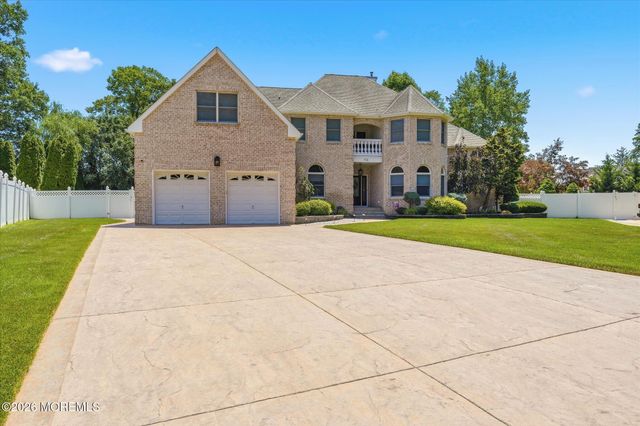756 Opatut Court, Toms River, NJ 08753