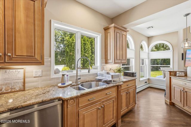 756 Opatut Court, Toms River, NJ 08753