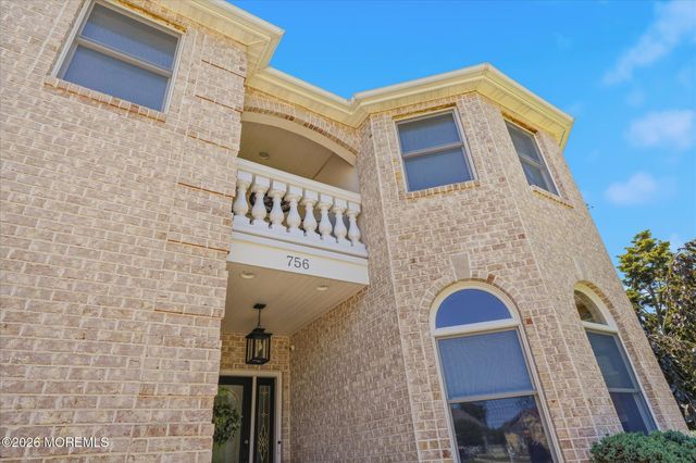 756 Opatut Court, Toms River, NJ 08753