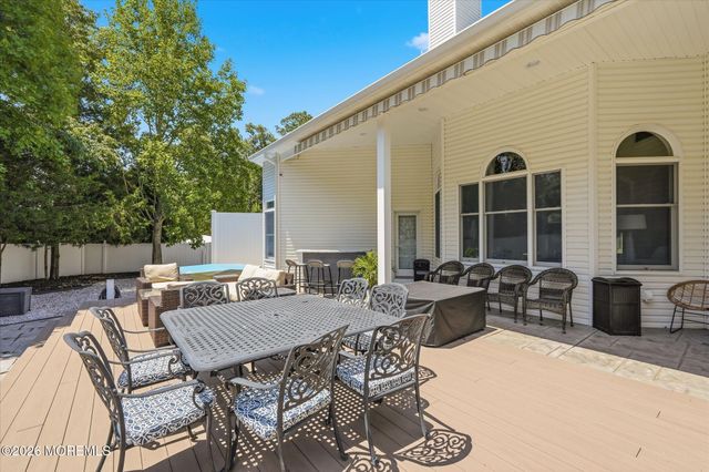 756 Opatut Court, Toms River, NJ 08753