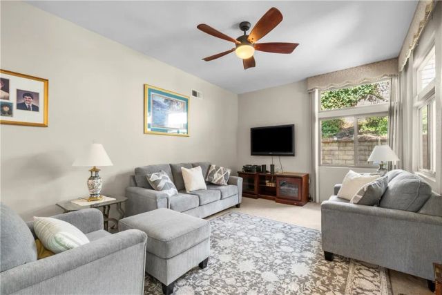 6056 Lake Lindero, Agoura Hills, CA 91301