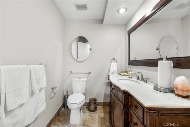6056 Lake Lindero, Agoura Hills, CA 91301