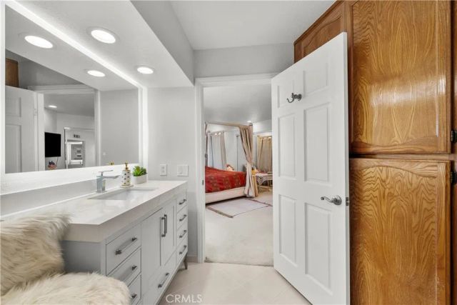 6056 Lake Lindero, Agoura Hills, CA 91301