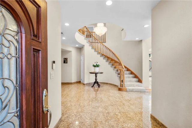 6056 Lake Lindero, Agoura Hills, CA 91301