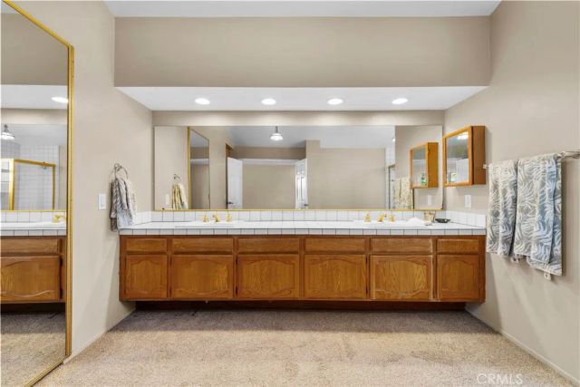 6056 Lake Lindero, Agoura Hills, CA 91301