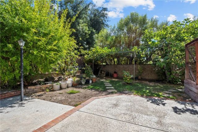 6056 Lake Lindero, Agoura Hills, CA 91301