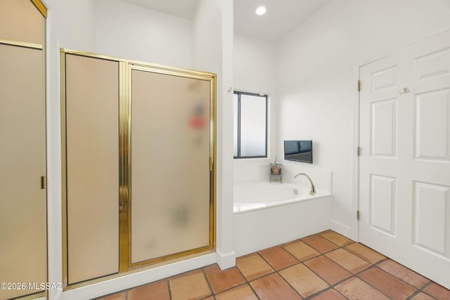 4595 N Paseo Del Sueno, Tucson, AZ 85745