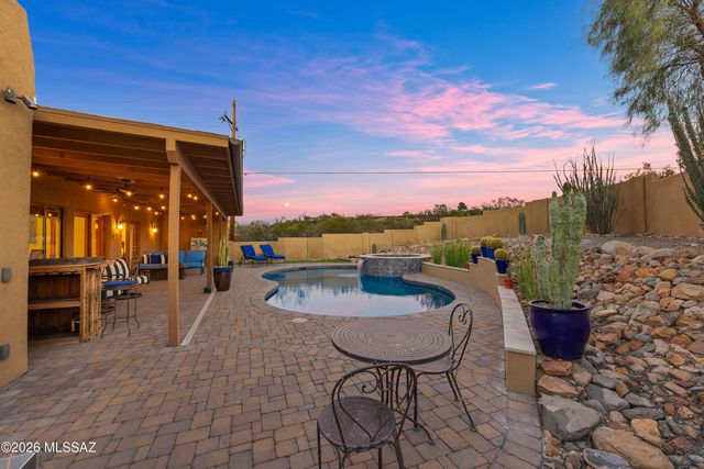 4595 N Paseo Del Sueno, Tucson, AZ 85745