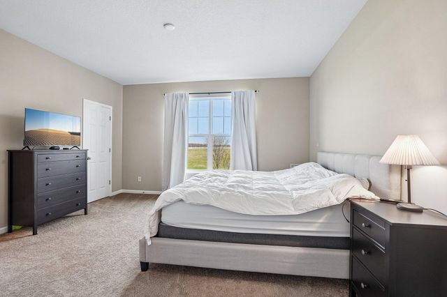 3747 Terra Vista Path, Chaska, MN 55318