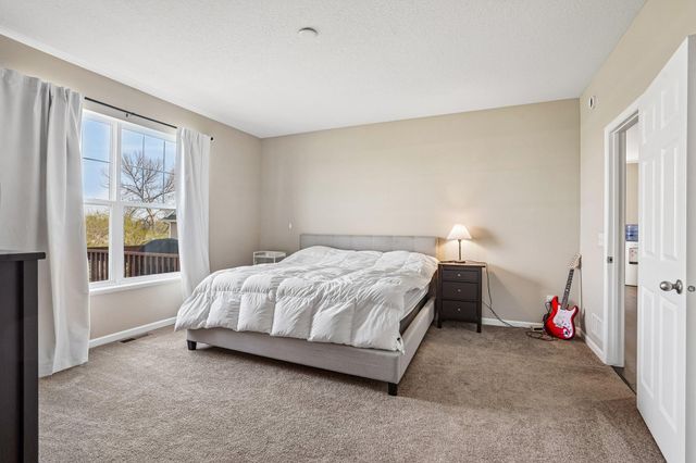 3747 Terra Vista Path, Chaska, MN 55318