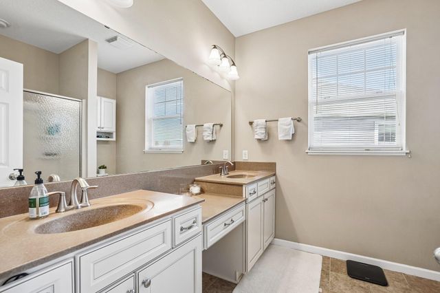 3747 Terra Vista Path, Chaska, MN 55318