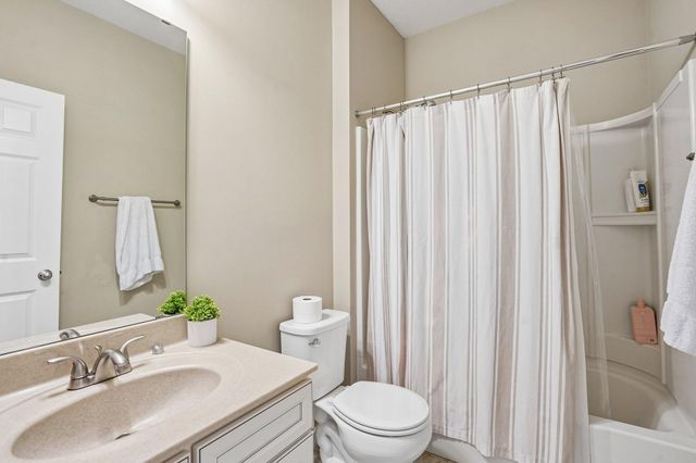 3747 Terra Vista Path, Chaska, MN 55318