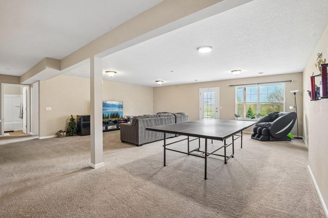 3747 Terra Vista Path, Chaska, MN 55318