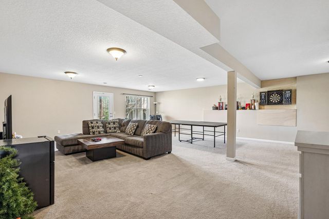 3747 Terra Vista Path, Chaska, MN 55318