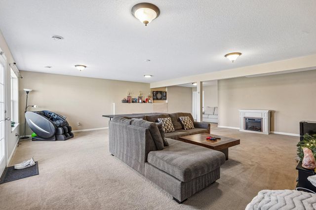 3747 Terra Vista Path, Chaska, MN 55318