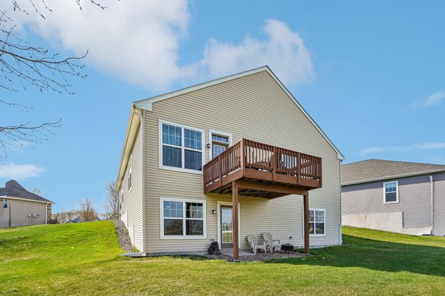 3747 Terra Vista Path, Chaska, MN 55318