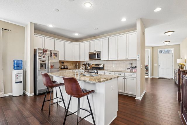 3747 Terra Vista Path, Chaska, MN 55318