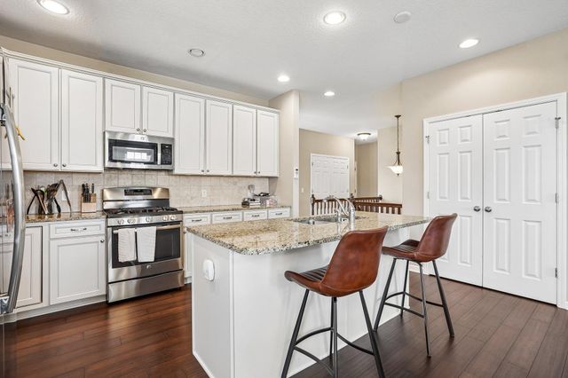 3747 Terra Vista Path, Chaska, MN 55318