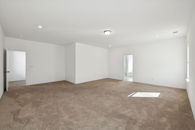 122 Gatwick Dr, Lebanon, TN 37087