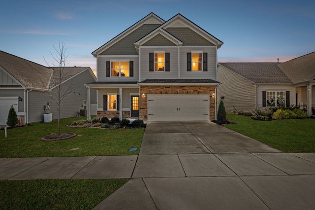 122 Gatwick Dr, Lebanon, TN 37087