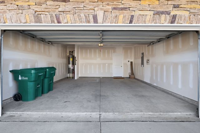 122 Gatwick Dr, Lebanon, TN 37087