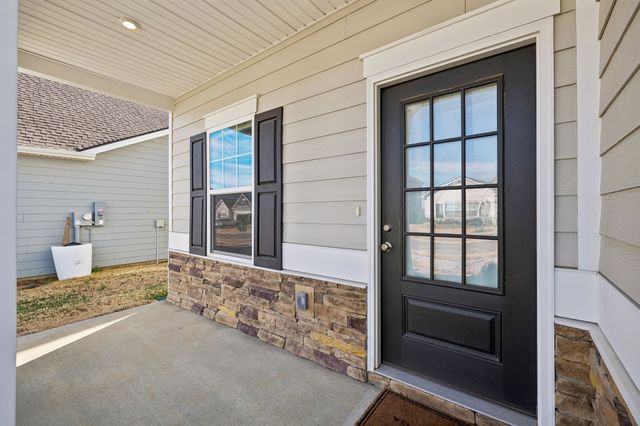 122 Gatwick Dr, Lebanon, TN 37087