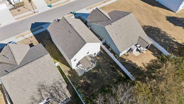 122 Gatwick Dr, Lebanon, TN 37087