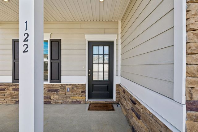 122 Gatwick Dr, Lebanon, TN 37087