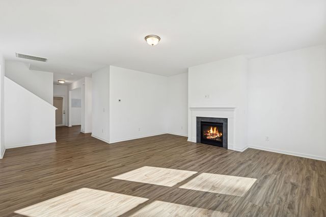 122 Gatwick Dr, Lebanon, TN 37087