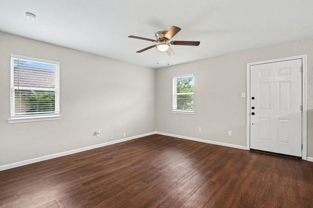 809 E Bovell Street, Crowley, TX 76036