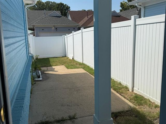 1173 E ISLAND PL, Memphis, TN 38103