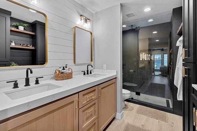 2355 El Capitan Dr, Turlock, CA 95380