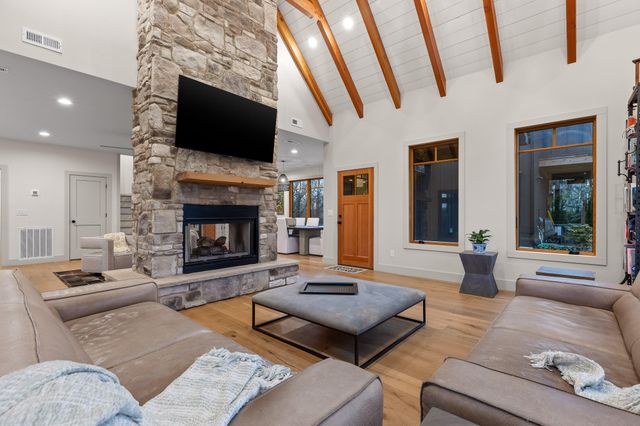 763 Us-127, Signal Mountain, TN 37377