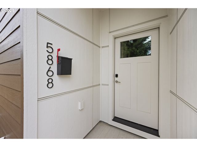 5868 N MISSOURI Ave 5, Portland, OR 97217