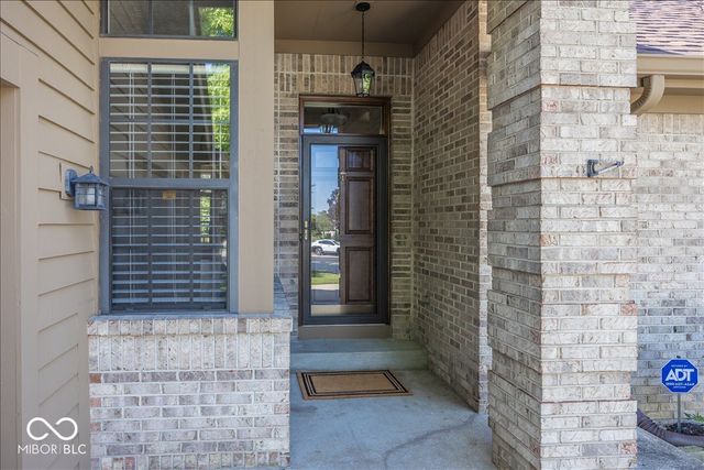 11179 Avery Row, Fishers, IN 46038