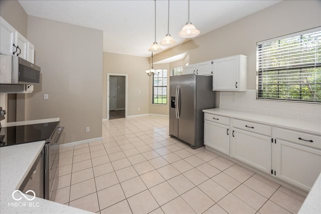 11179 Avery Row, Fishers, IN 46038